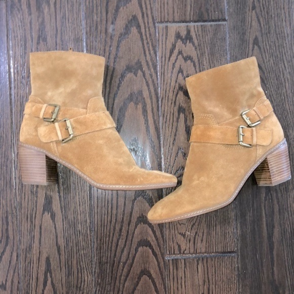 Anne Klein tan leather boots size 9 - Picture 2 of 9